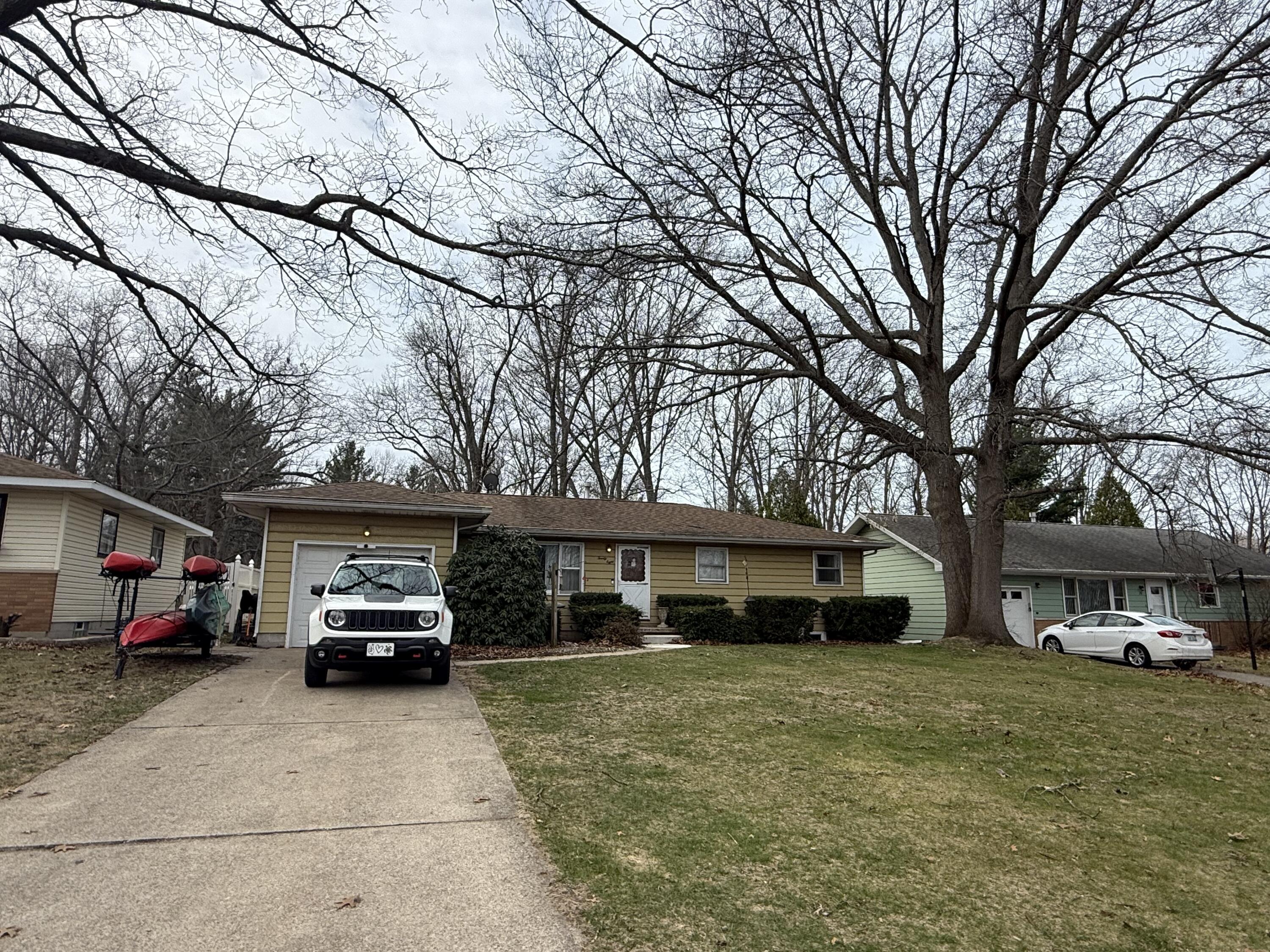 28 S Franklin Street