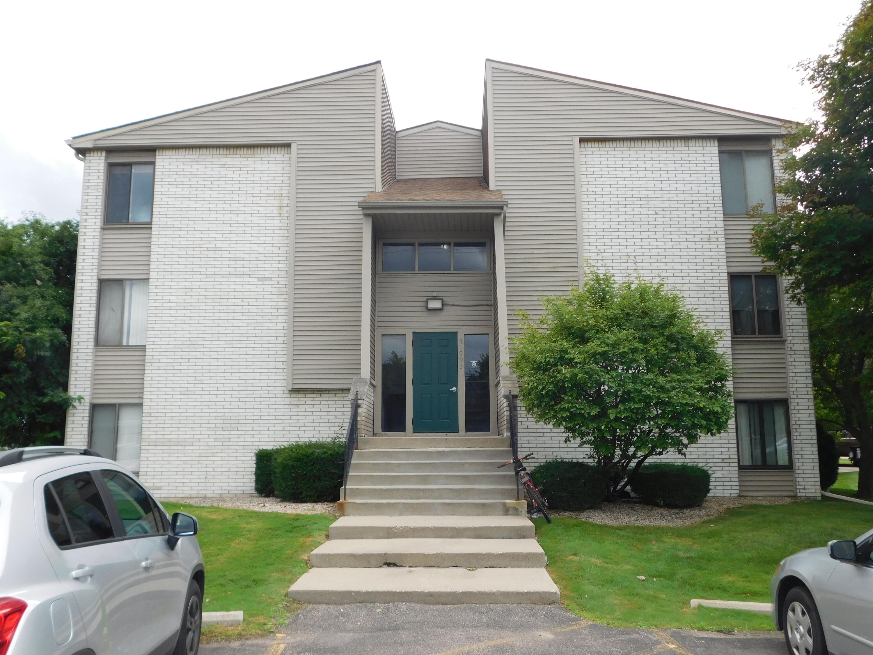31993 W 12 MILE Road