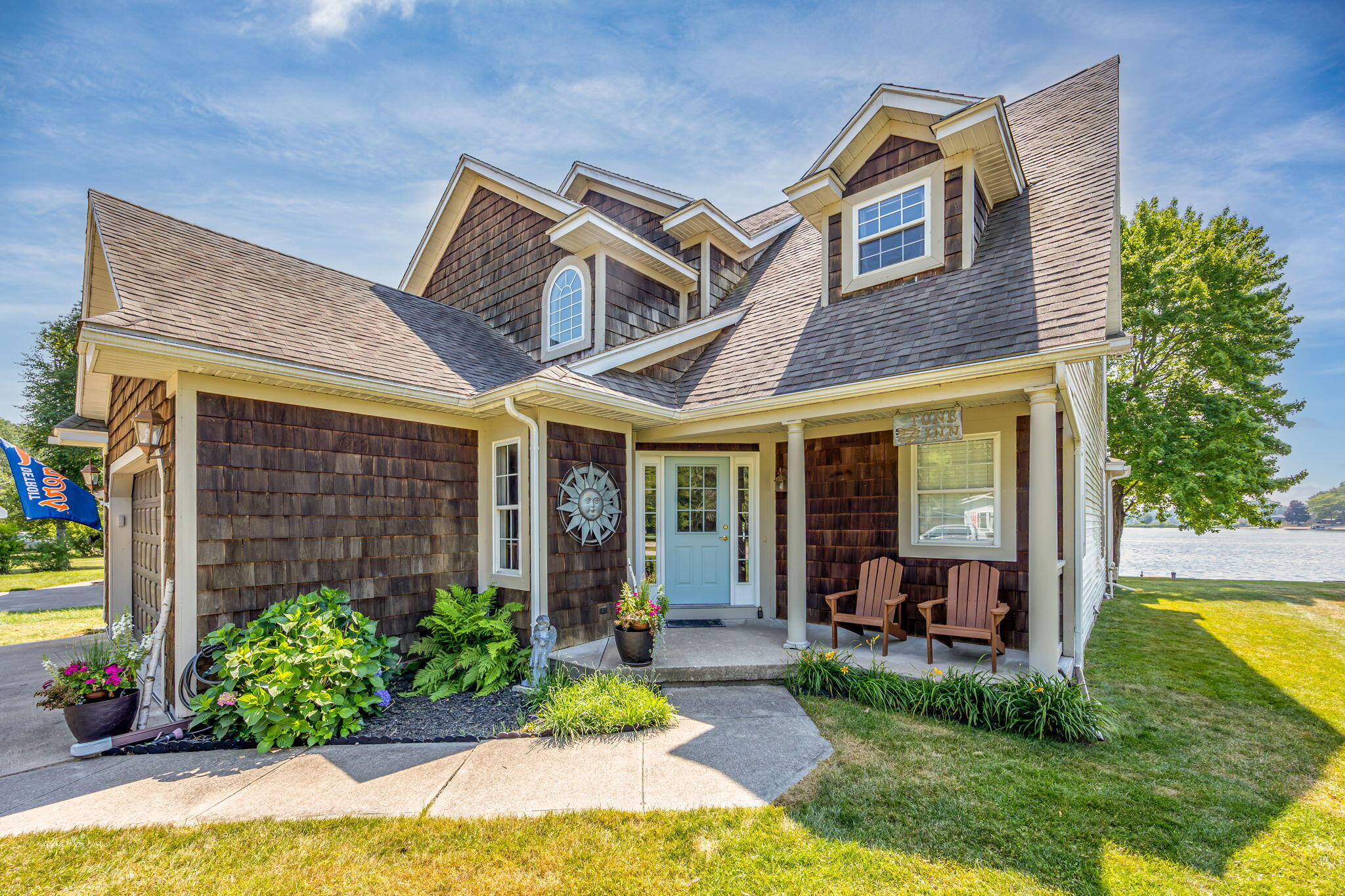 7663 Bay Meadow