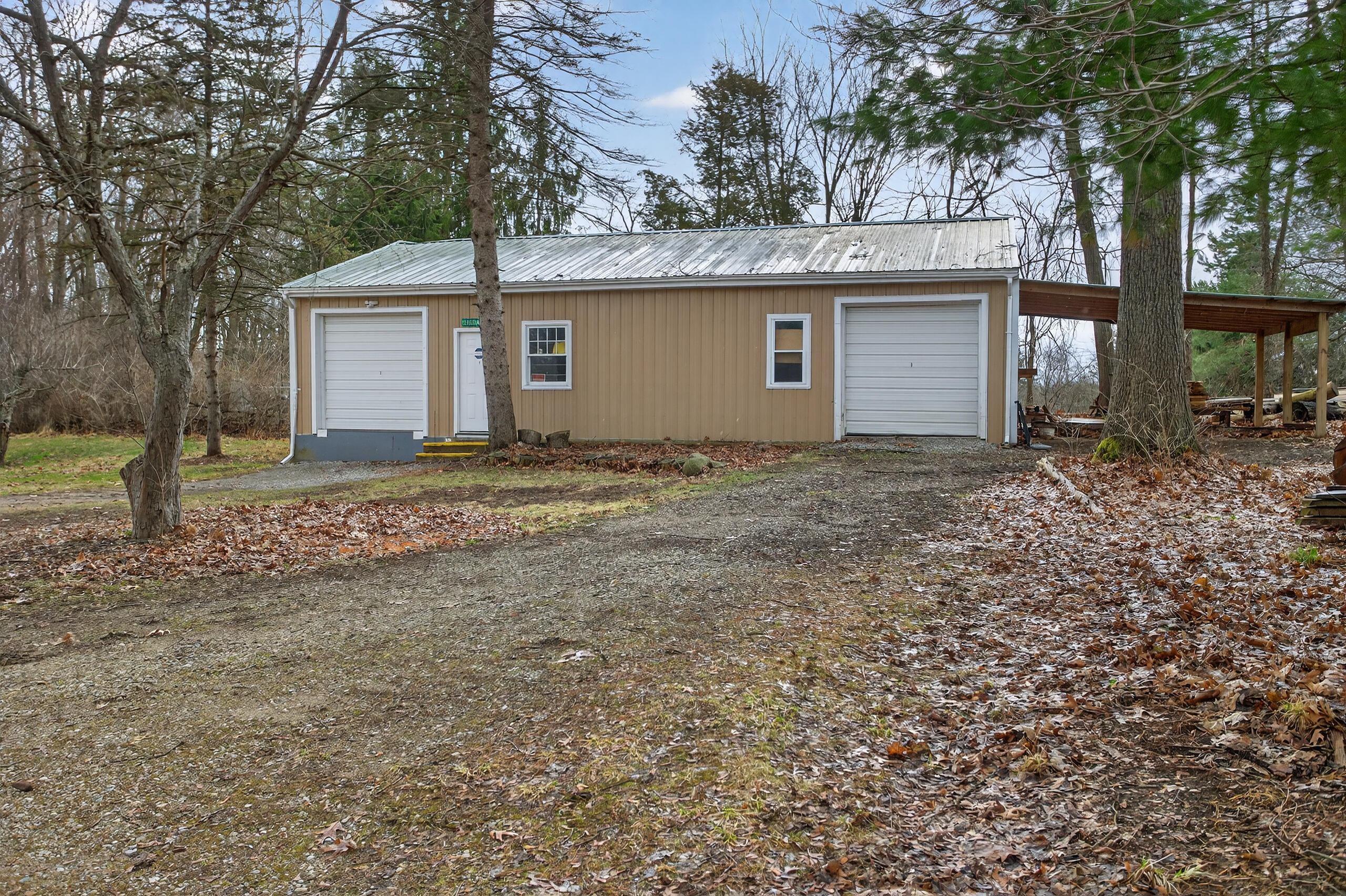 6246 S Brooklyn Road