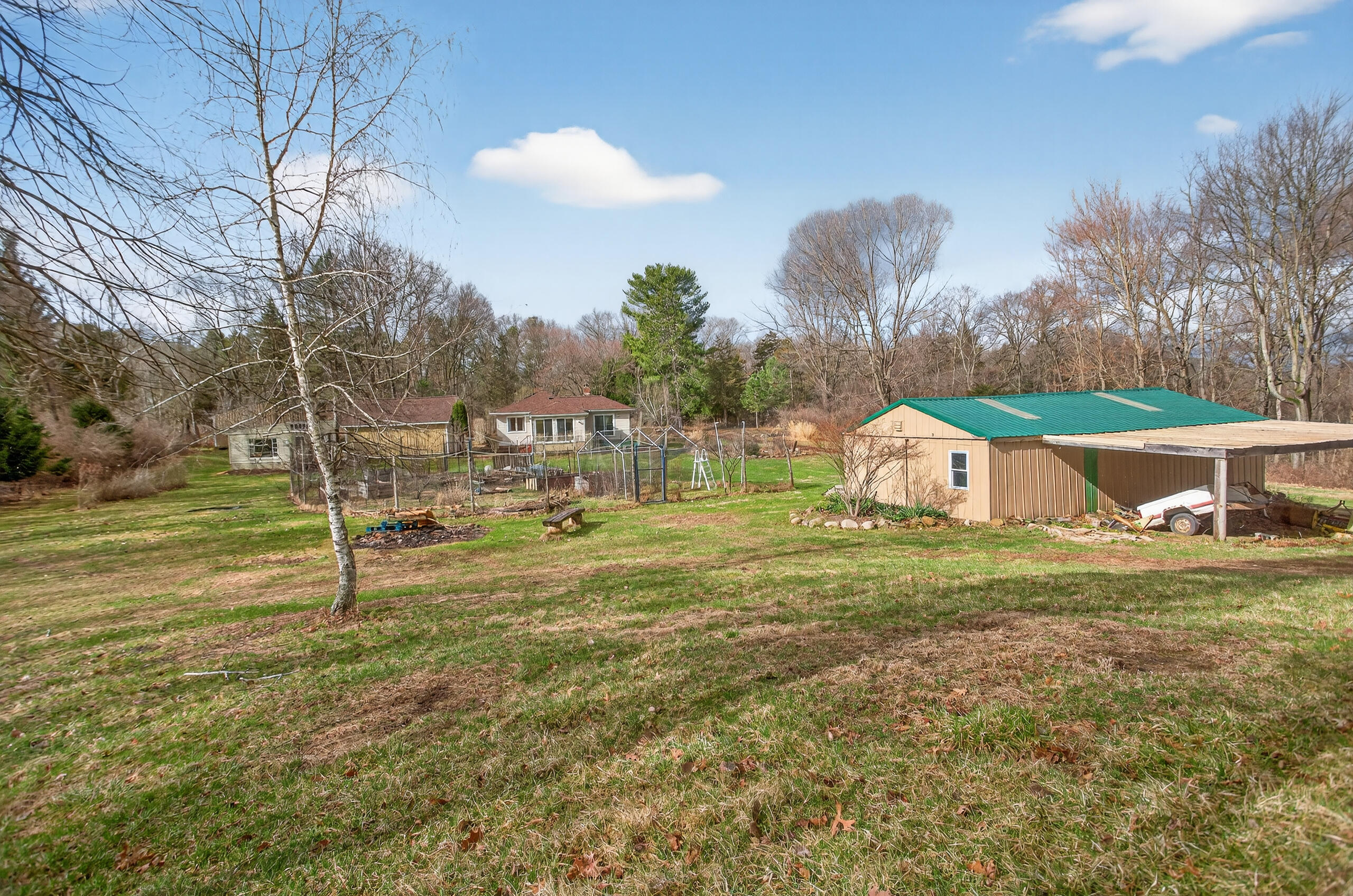 6246 S Brooklyn Road