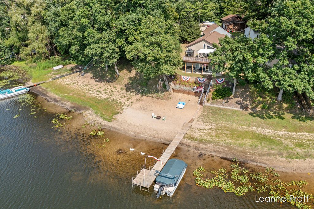 Photo of 6525 Woods Trail Drive, Delton, MI 49046 (MLS # 26005951)