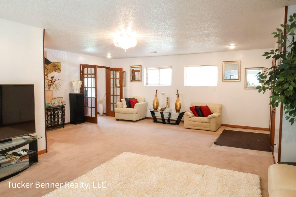 Photo of 415 Densmore Street, Muskegon, MI 49442 (MLS # 25039180)