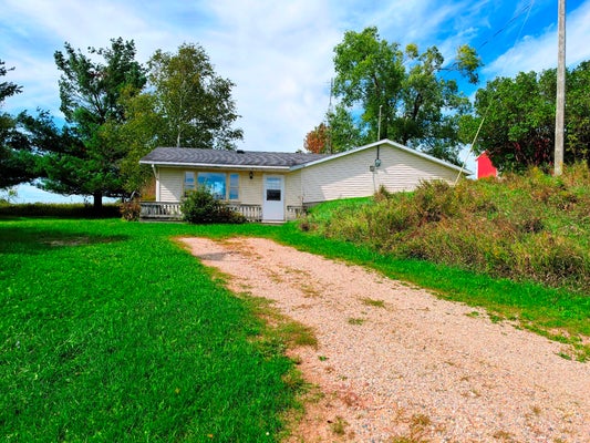 9463 BIG STONE LAKE RD, EVART, MI 49631 - Image 1ea4f4c77b84cf5cf03a4c3d1ceb754a/1698743397