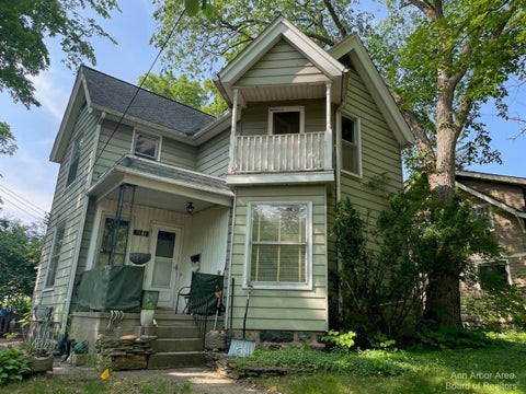 Photo for 1549 Broadway Street
