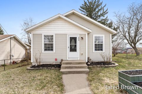 2270 Crowley St, Muskegon, MI 49441 - MLS#: 25010773