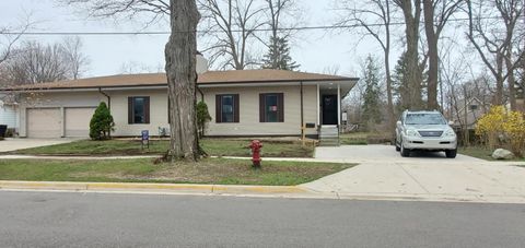 746 Lee Street, South Haven, MI 49090 - MLS#: 25002951