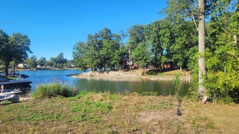 Photo of 11128 Oakwood Drive, Jerome, MI 49249 (MLS # 25052032)