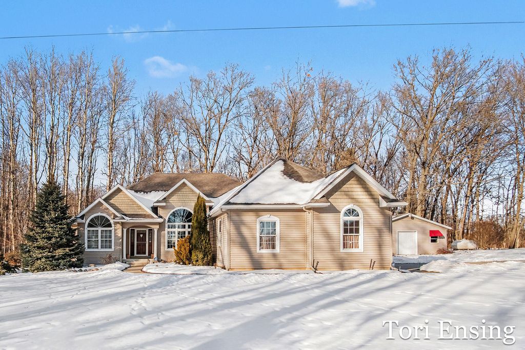 Photo of 14011 NE Stacey Road NE, Greenville, MI 48838 (MLS # 26005400)