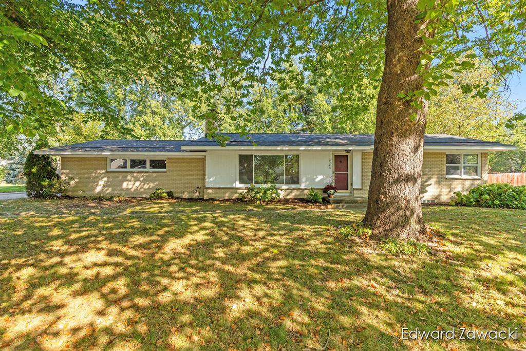 Photo of 3343 Gateshead Street NE, Rockford, MI 49341 (MLS # 25049884)