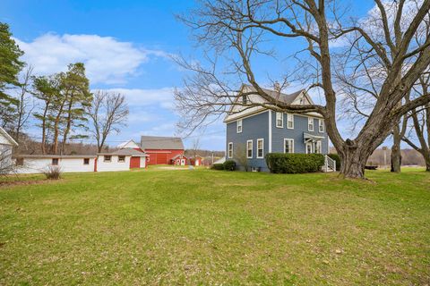 Photo of 5233 124th Avenue, Fennville, MI 49408 (MLS # 26002881)