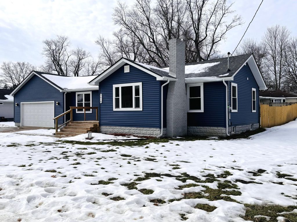 Photo of 2618 Bond Street, Niles, MI 49120 (MLS # 26005688)