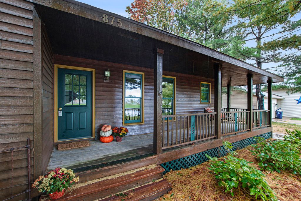 Photo of 875 Ottawa Avenue, Holland, MI 49423 (MLS # 25054447)