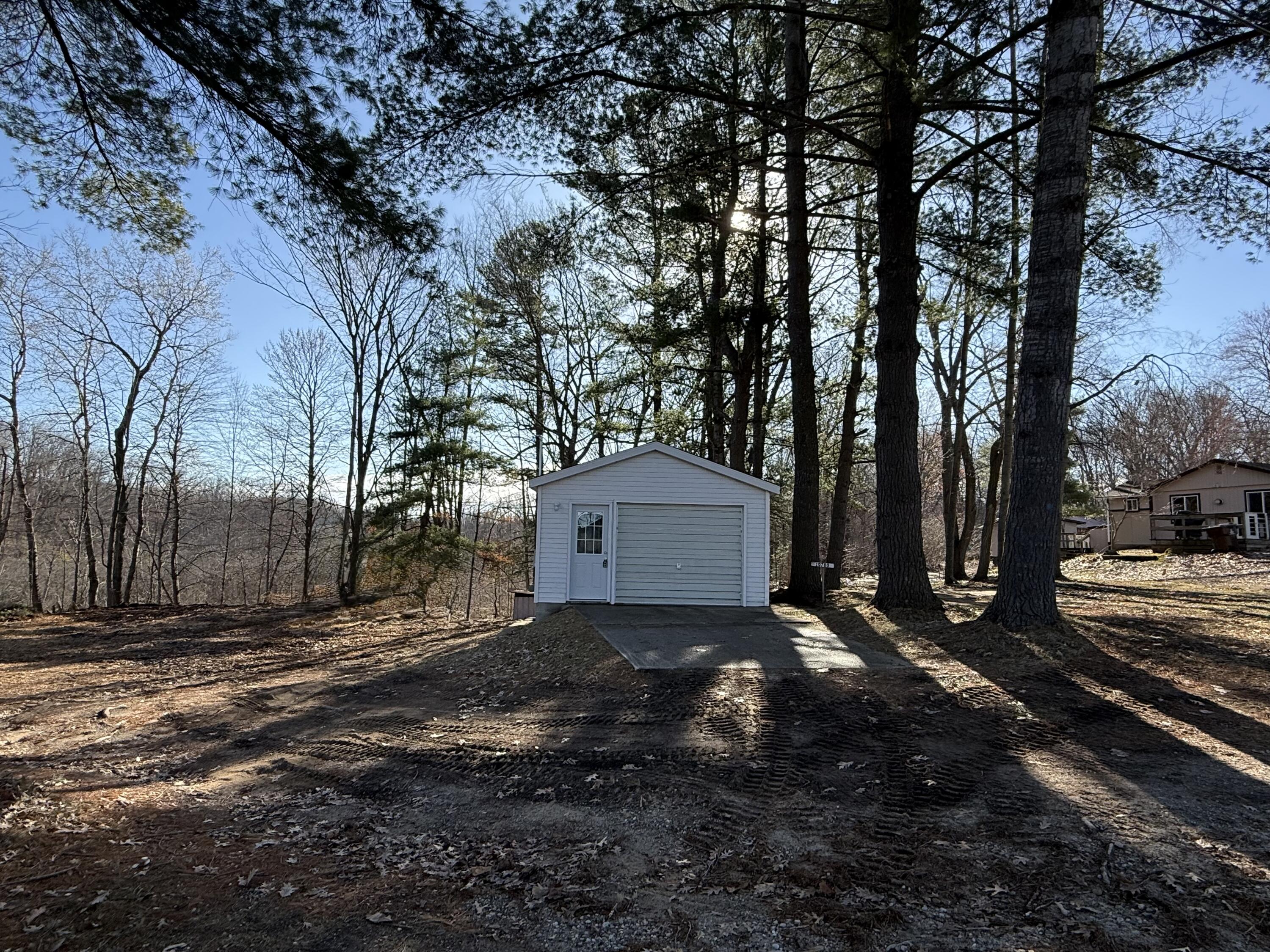 10780 Round Lake Drive