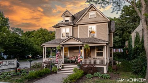 Single Family Residence in Saugatuck MI 447 Butler Street.jpg