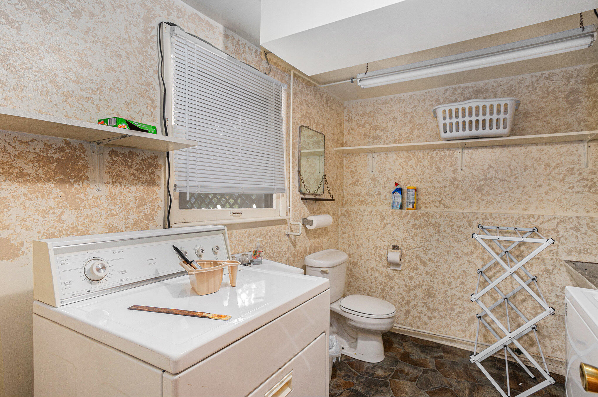 Portage, Michigan 49024, United States, 3 Bedrooms Bedrooms, ,3 BathroomsBathrooms,Residential,Active,194420