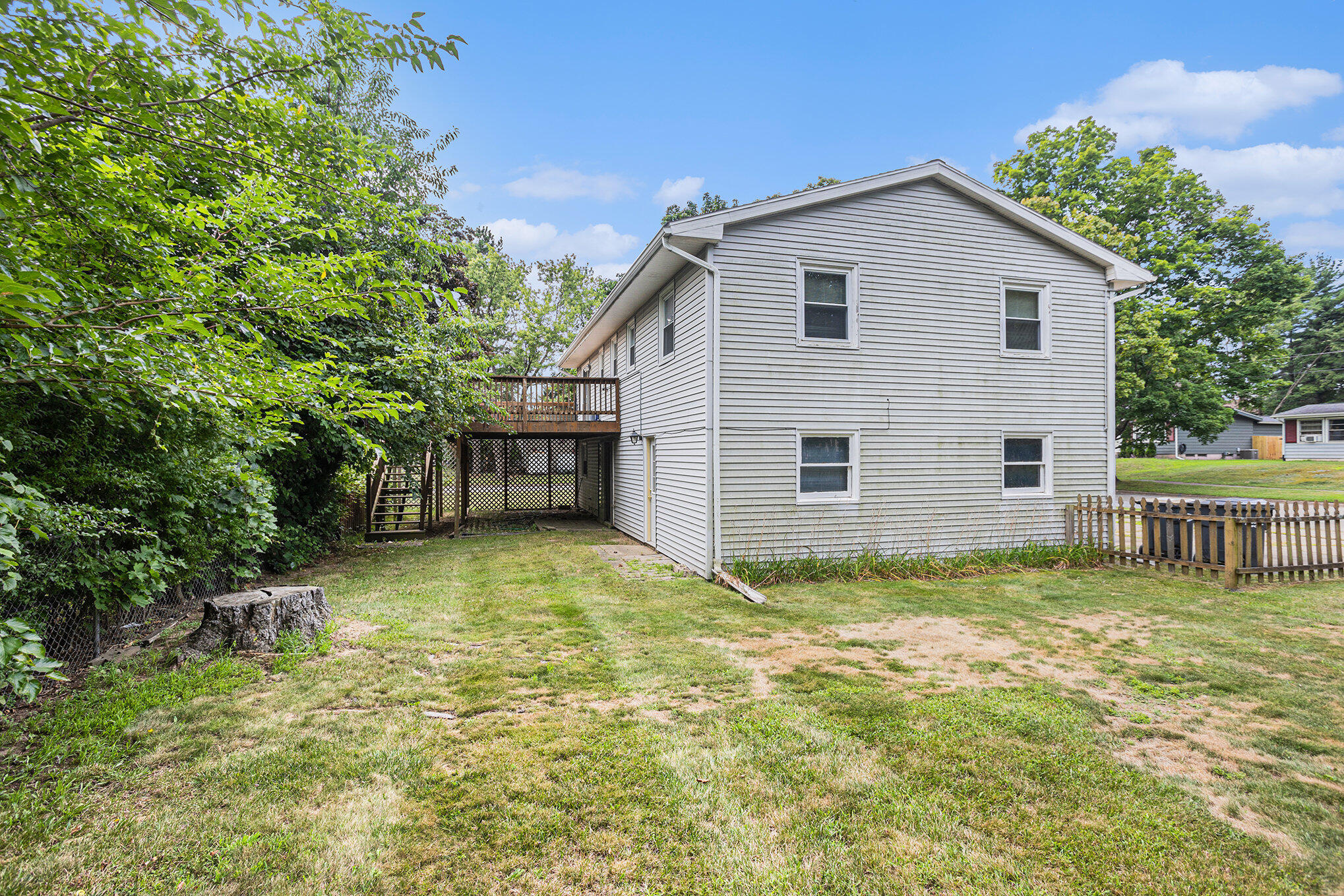 Portage, Michigan 49024, United States, 3 Bedrooms Bedrooms, ,3 BathroomsBathrooms,Residential,Active,194420