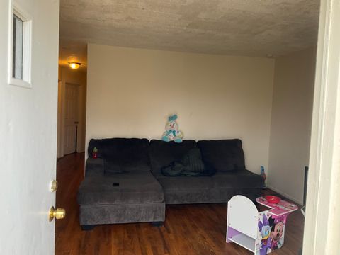 Single Family Residence in Detroit MI 4203 Monterey Street 4.jpg