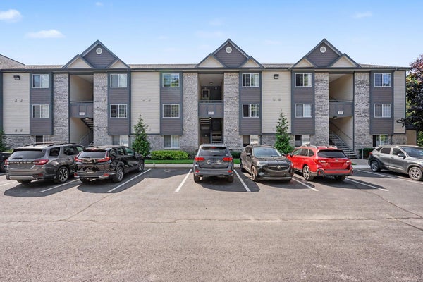 18400 N RIDGE CT APT 17, SPRING LAKE, MI 49456 - Image 21f91cf83f66bcad9eec3d60f6cc8c41/3494697648