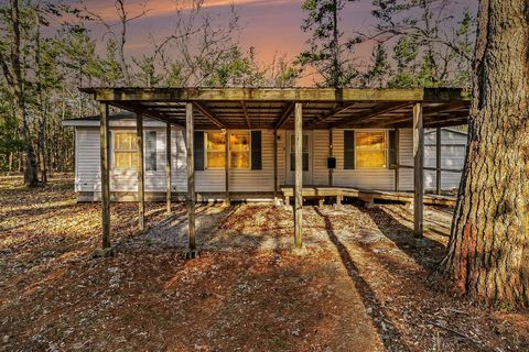 Photo of 187 E Daniels Road, Twin Lake, MI 49457 (MLS # 26017560)