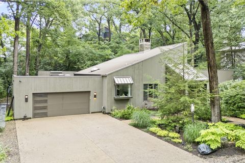 Photo of 4152 Hillside Trail, New Buffalo, MI 49117 (MLS # 25049027)