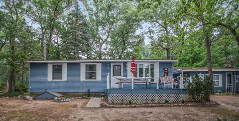 Photo of 73 S Maple Road, Branch, MI 49402 (MLS # 25038639)