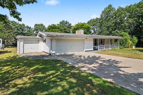 Photo of 2218 Maple Road, Manistee, MI 49660 (MLS # 26039765)