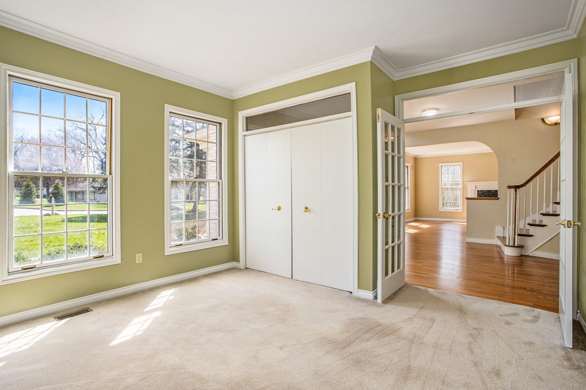 Portage, Michigan 49024, United States, 5 Bedrooms Bedrooms, ,4 BathroomsBathrooms,Residential,Pending,103383