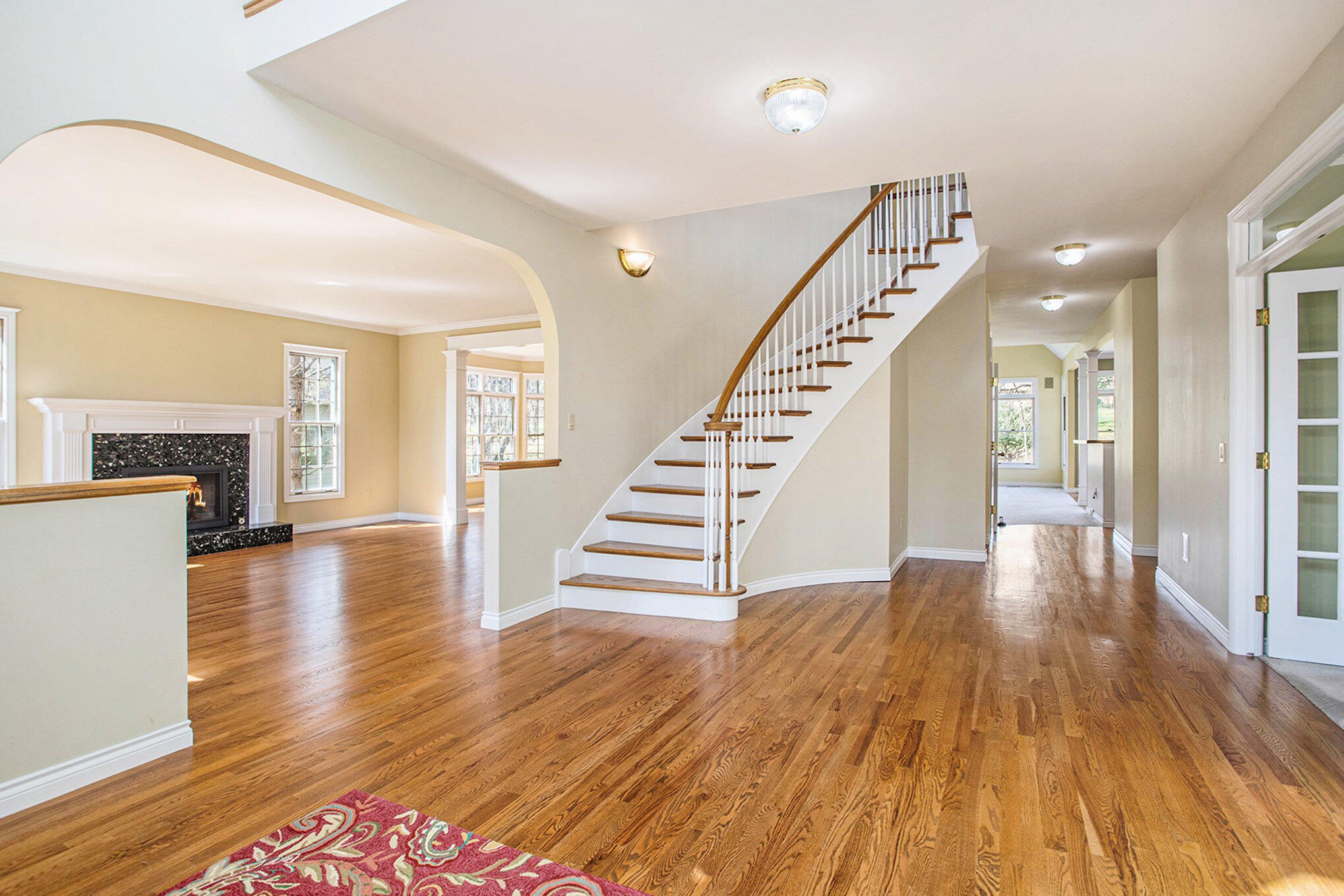 Portage, Michigan 49024, United States, 5 Bedrooms Bedrooms, ,4 BathroomsBathrooms,Residential,Pending,103383