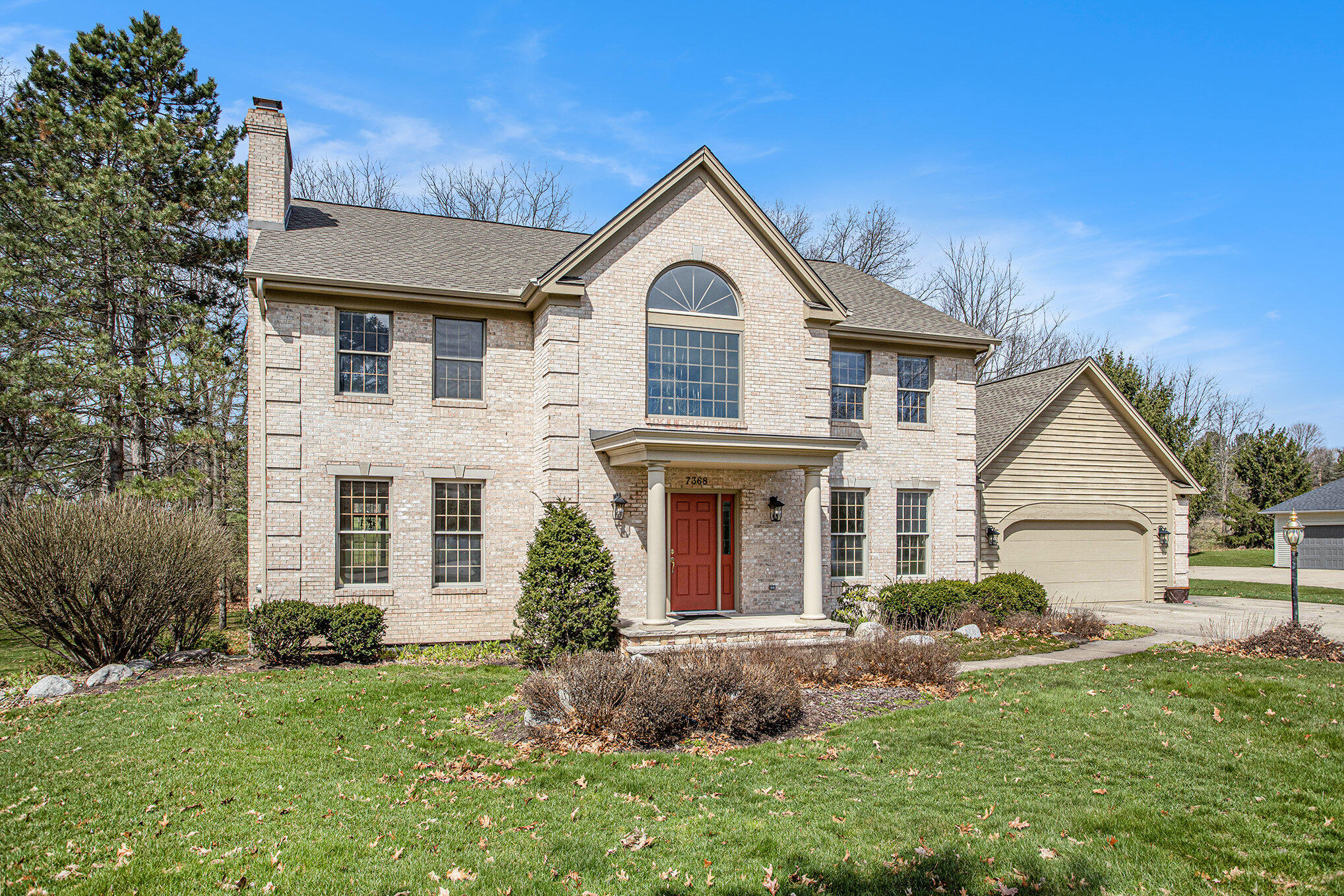 Portage, Michigan 49024, United States, 5 Bedrooms Bedrooms, ,4 BathroomsBathrooms,Residential,Pending,103383