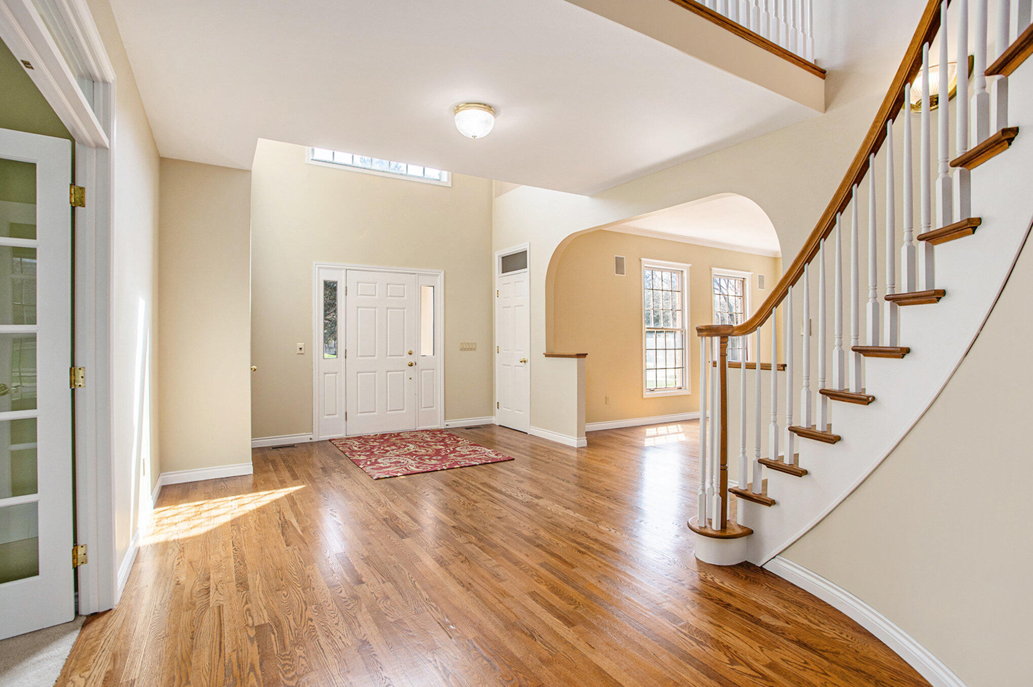 Portage, Michigan 49024, United States, 5 Bedrooms Bedrooms, ,4 BathroomsBathrooms,Residential,Pending,103383