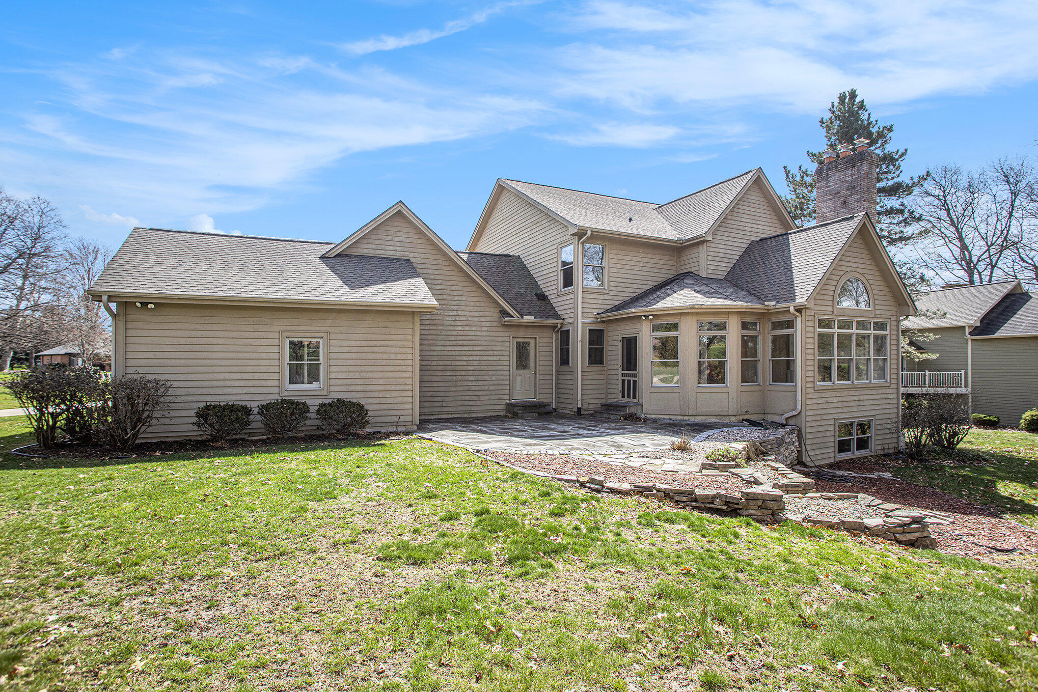 Portage, Michigan 49024, United States, 5 Bedrooms Bedrooms, ,4 BathroomsBathrooms,Residential,Pending,103383