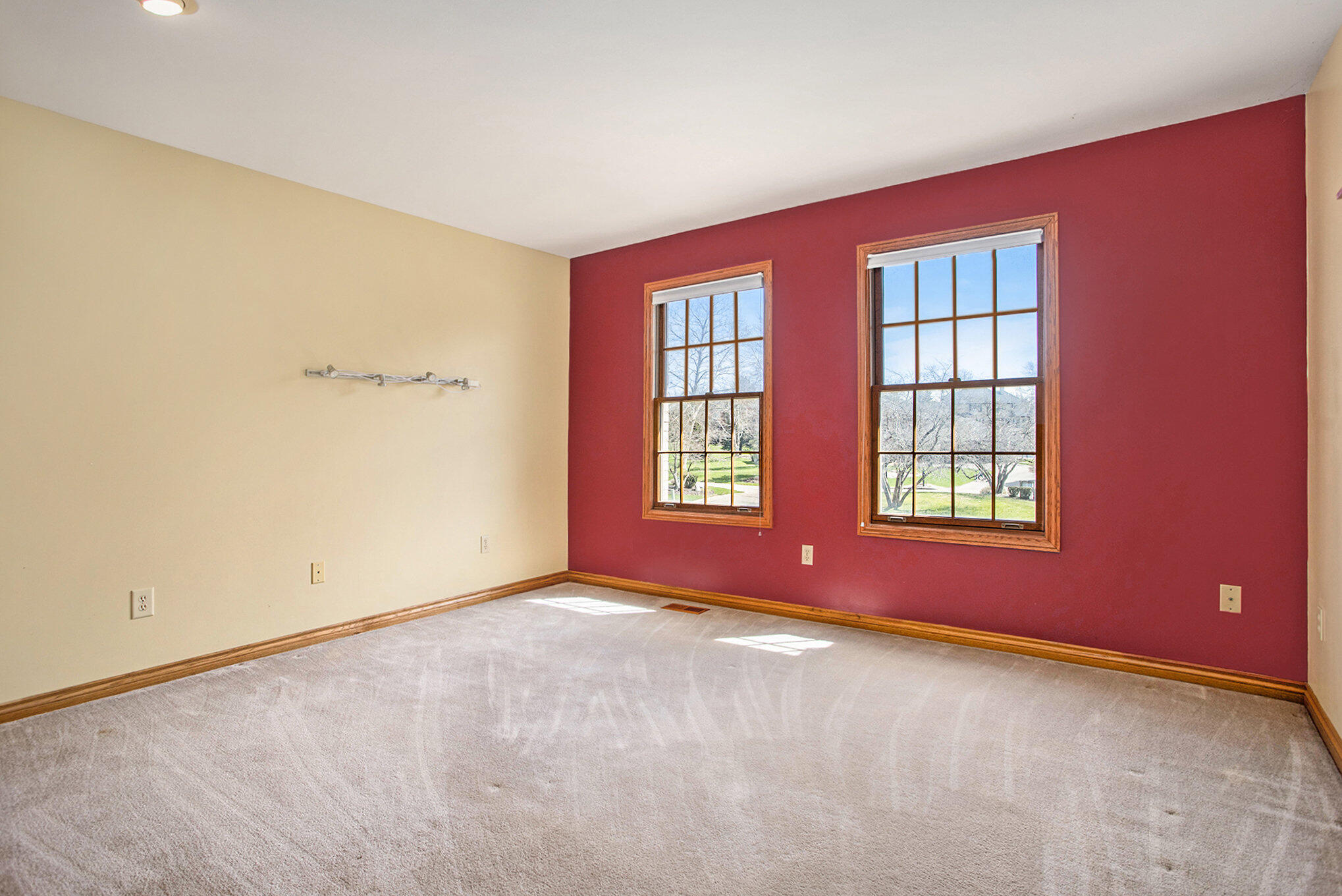 Portage, Michigan 49024, United States, 5 Bedrooms Bedrooms, ,4 BathroomsBathrooms,Residential,Pending,103383