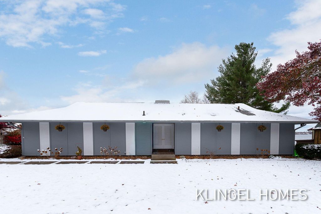 Photo of 777 Ruddiman Drive, Muskegon, MI 49445 (MLS # 25049196)