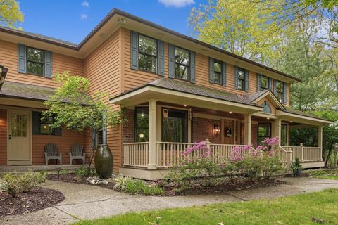 326 Greentree Lane NE Ada MI 49301