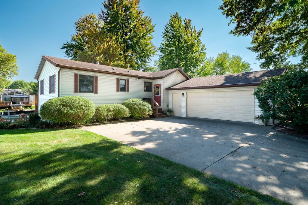 Photo of 2065 S Patterson Road, Wayland, MI 49348 (MLS # 25050101)
