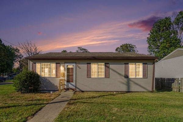 409 E DIVISION ST, VICKSBURG, MI 49097 - Image 22eeaecec70b9667f7d6aea6bd4521ef/210765892