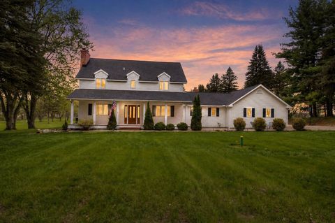 Photo of 6121 Saline Waterworks Road, Saline, MI 48176 (MLS # 26019019)