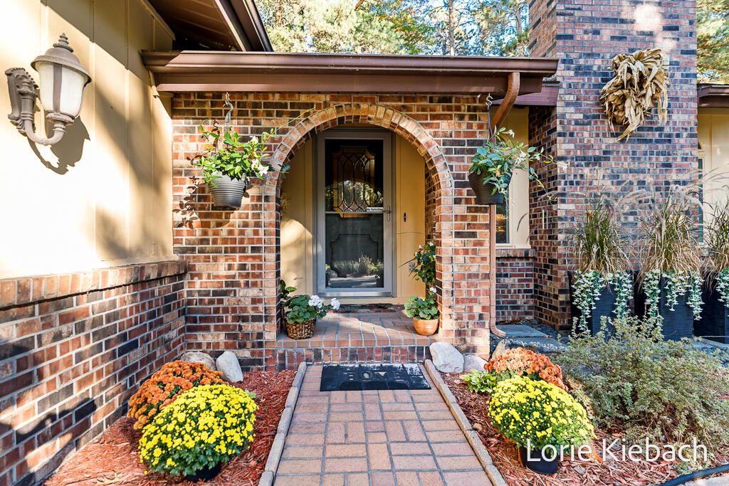 Photo of 14666 Indian Trails Drive, Grand Haven, MI 49417 (MLS # 25053516)