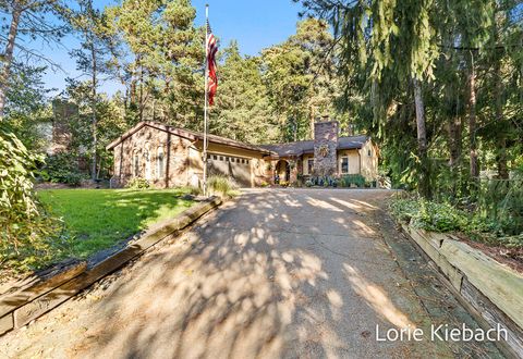 Photo of 14666 Indian Trails Drive, Grand Haven, MI 49417 (MLS # 25053516)