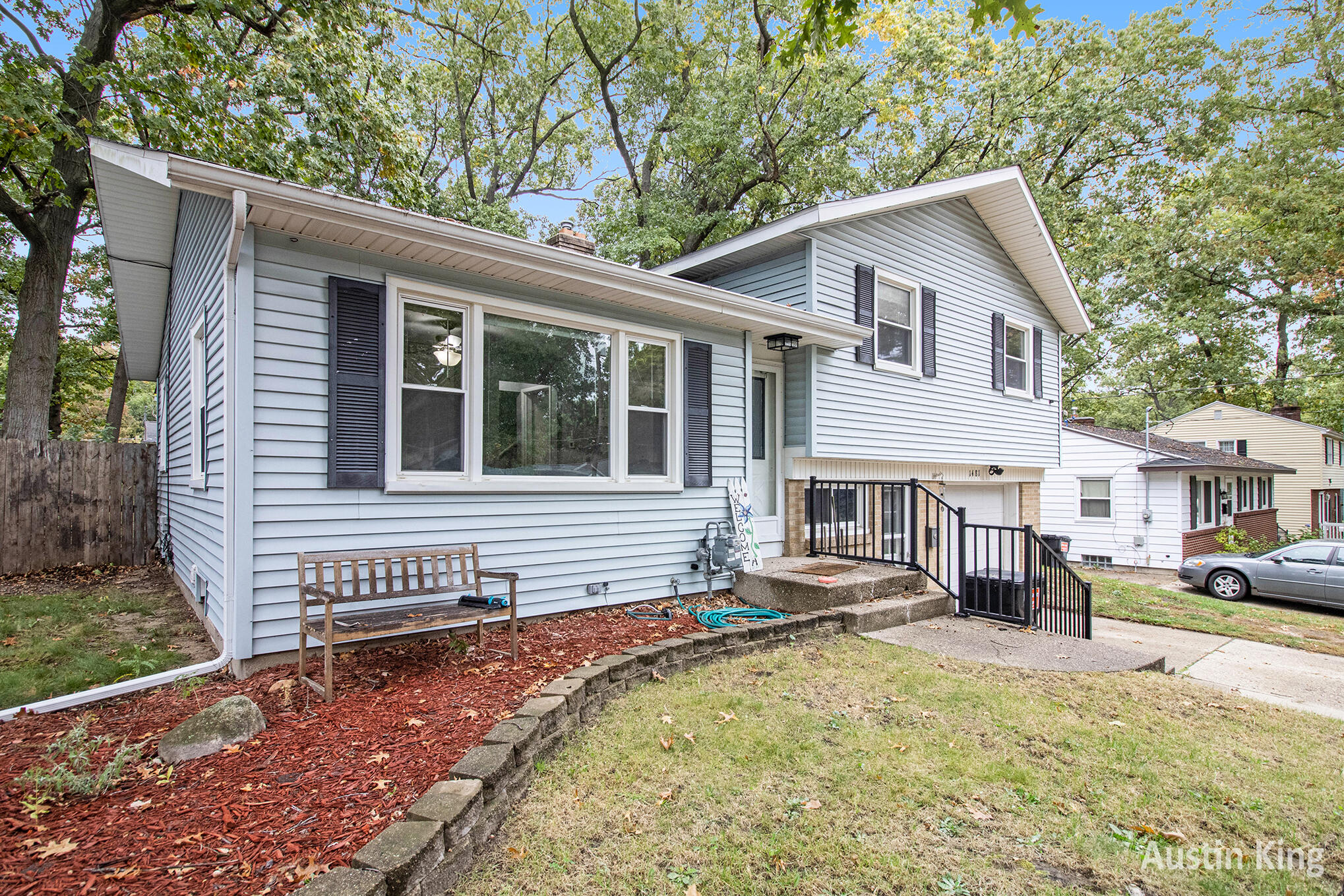 Wyoming, Michigan 49509, United States, 3 Bedrooms Bedrooms, ,2 BathroomsBathrooms,Residential,Active,228993