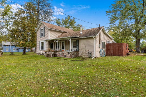 53 GREENWOOD AVE, HILLSDALE, MI 49242 - Image 23af3e65dbfdfa7d0de493a893efe679/3062149291