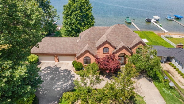 2647 LAKE SHORE DR, NILES, MI 49120 - Image 240aa5ee104e41315200fa8ca34db6bc/3455100328