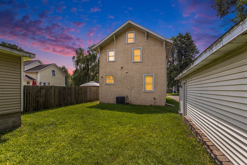 Photo of 273 Garfield Avenue, Battle Creek, MI 49017 (MLS # 25050978)