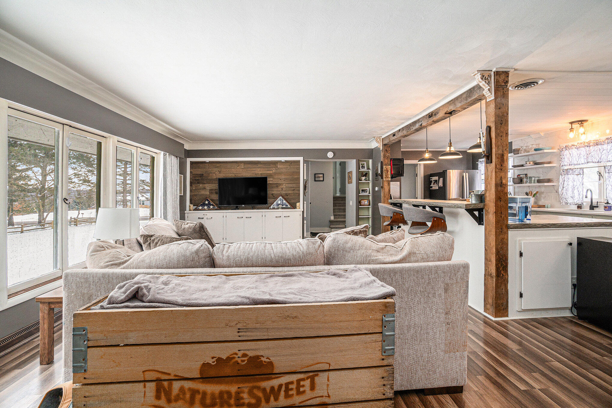 Kalamazoo, Michigan 49009, United States, 3 Bedrooms Bedrooms, ,3 BathroomsBathrooms,Residential,Pending,4182