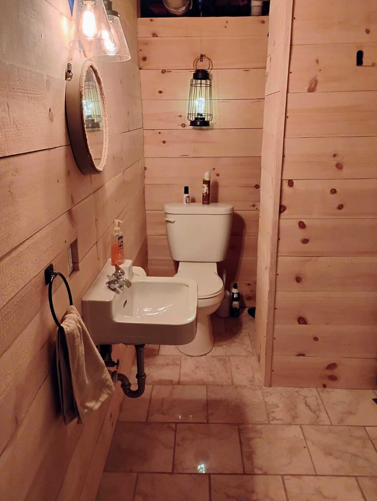 Kalamazoo, Michigan 49009, United States, 3 Bedrooms Bedrooms, ,3 BathroomsBathrooms,Residential,Pending,4182