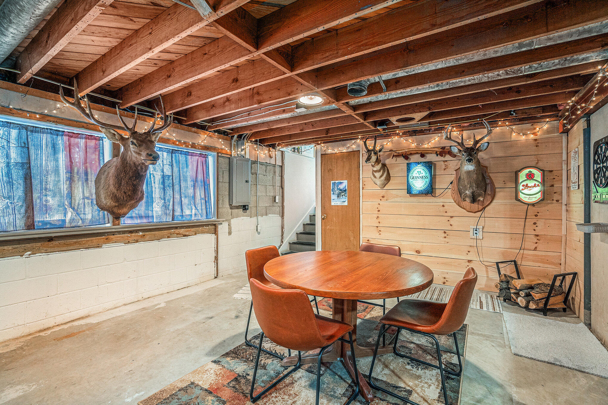 Kalamazoo, Michigan 49009, United States, 3 Bedrooms Bedrooms, ,3 BathroomsBathrooms,Residential,Pending,4182