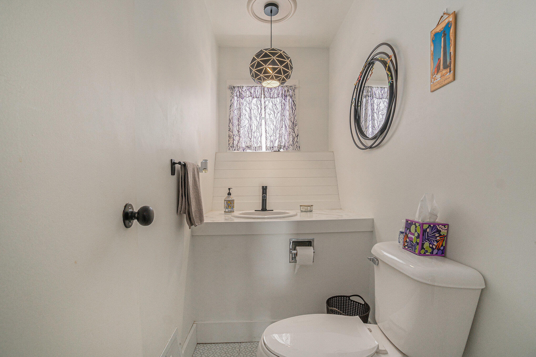 Kalamazoo, Michigan 49009, United States, 3 Bedrooms Bedrooms, ,3 BathroomsBathrooms,Residential,Pending,4182