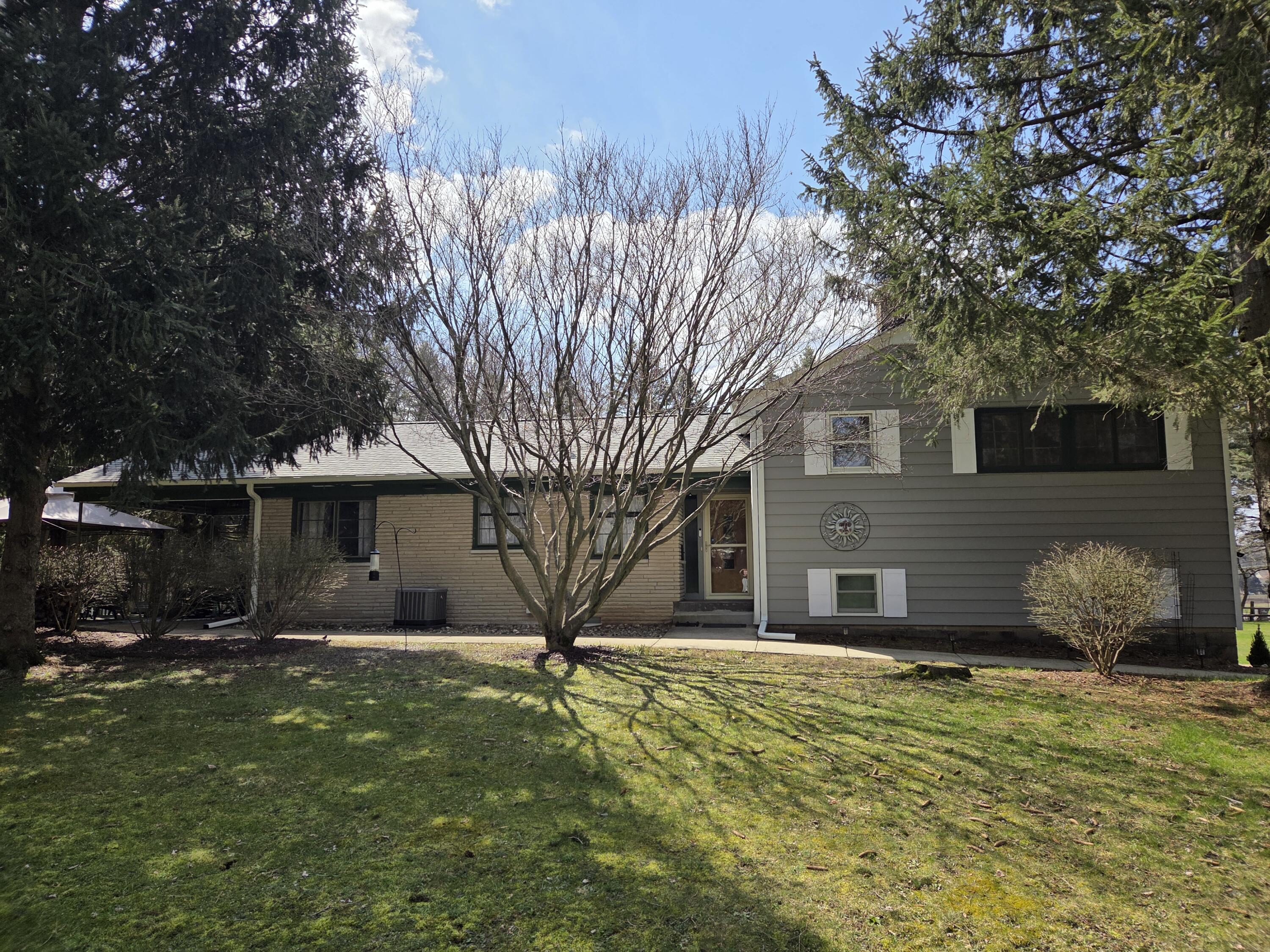 Kalamazoo, Michigan 49009, United States, 3 Bedrooms Bedrooms, ,3 BathroomsBathrooms,Residential,Pending,4182