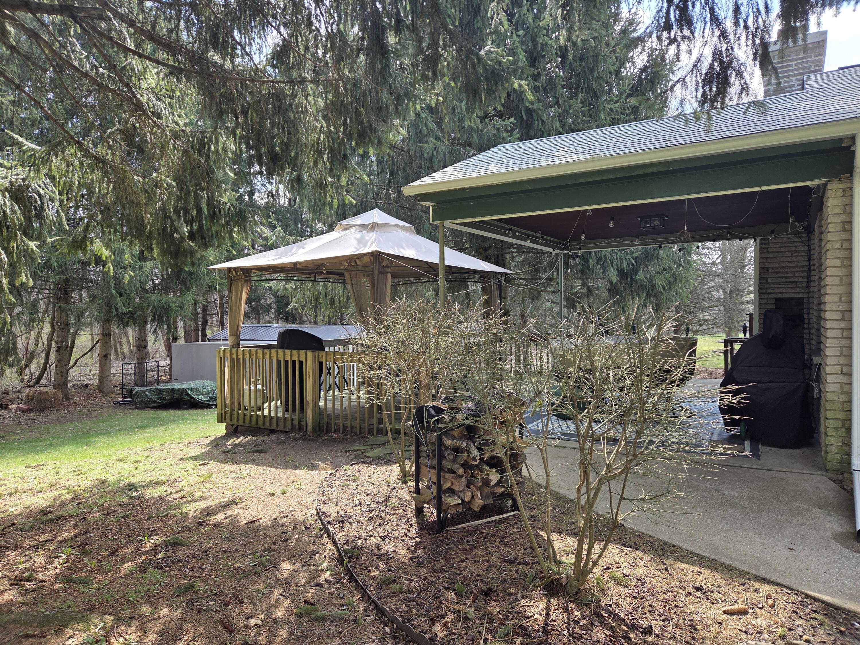 Kalamazoo, Michigan 49009, United States, 3 Bedrooms Bedrooms, ,3 BathroomsBathrooms,Residential,Pending,4182